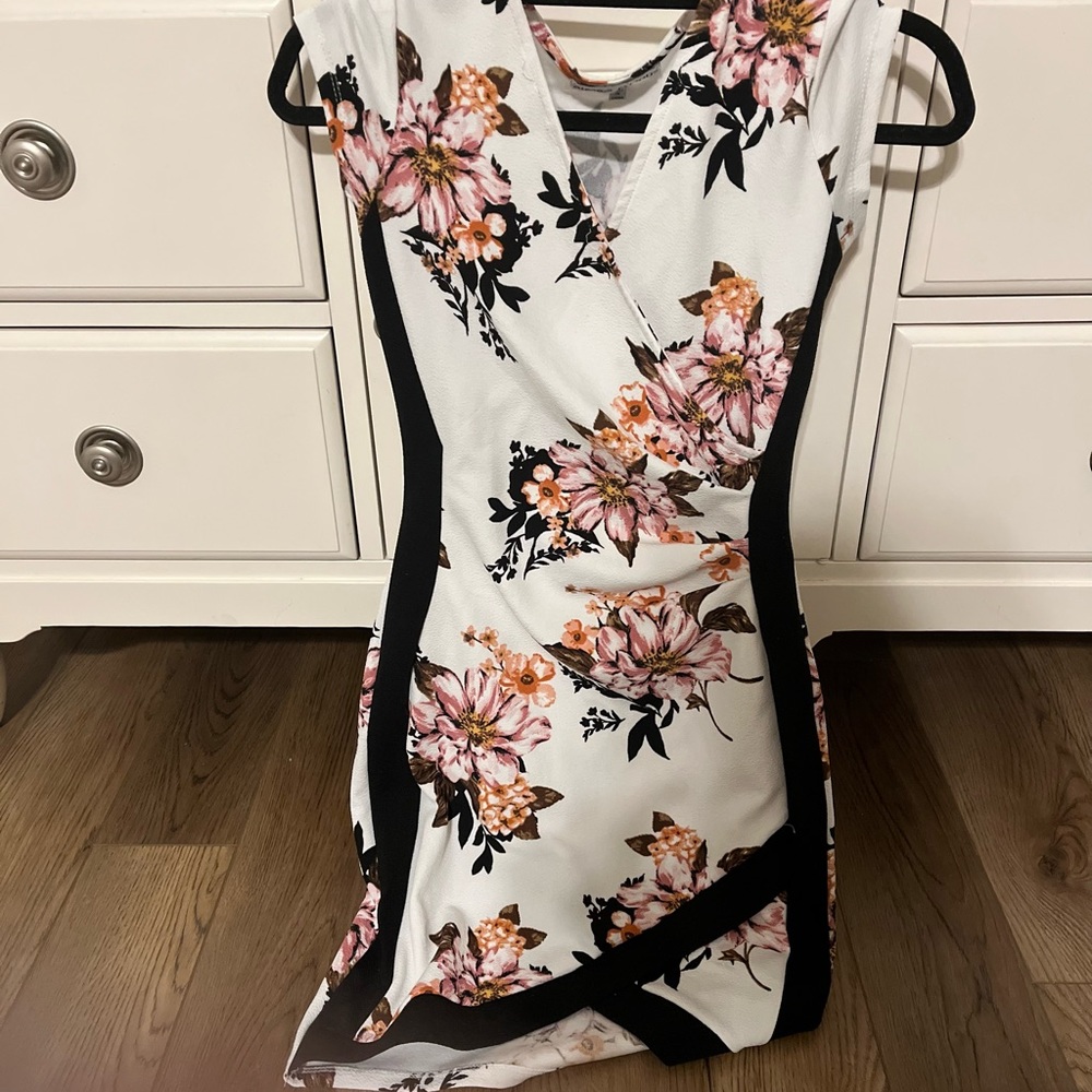 Almost Famous Fitted Dress Size Small